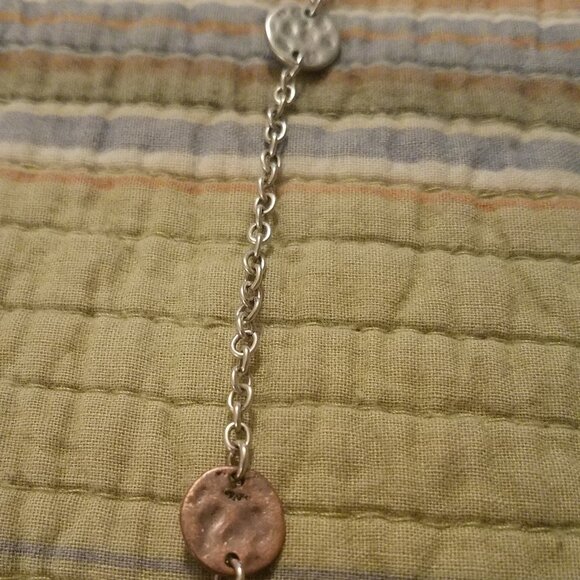 Necklace Unique Hammered Disc - Picture 2 of 2